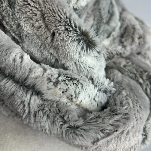 Plush Faux Fur Infinity Scarf Gray Soft Cozy Winter Wrap Boho Luxe Neutral - Picture 5 of 9